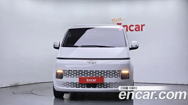 Hyundai Staria 2022 thumb 4
