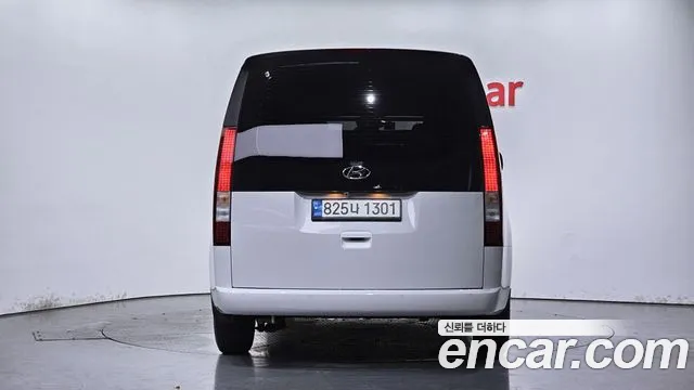 Hyundai Staria 2022 thumb 6
