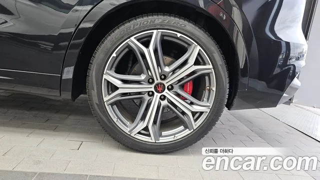Maserati Levante 2019 thumb 3