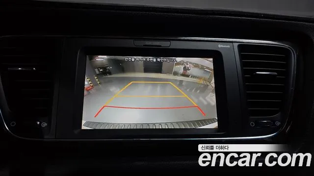 Kia Carnival 2019 thumb 4
