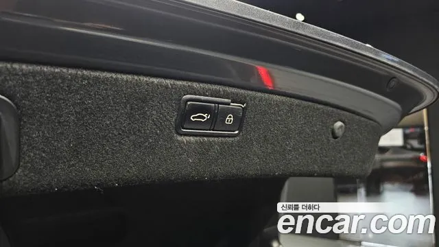 Hyundai Genesis 2016 thumb 10