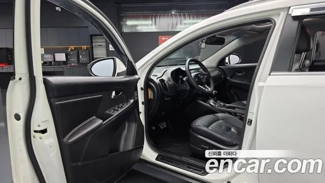 Kia Sportage 2011 thumb 3