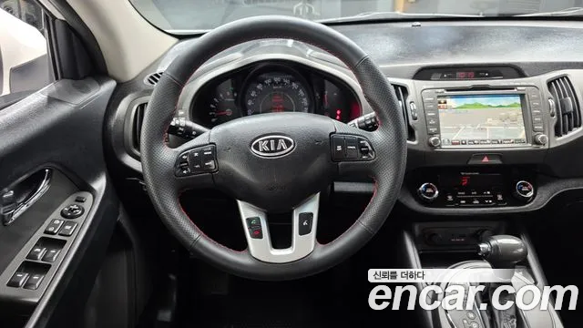 Kia Sportage 2011 thumb 10