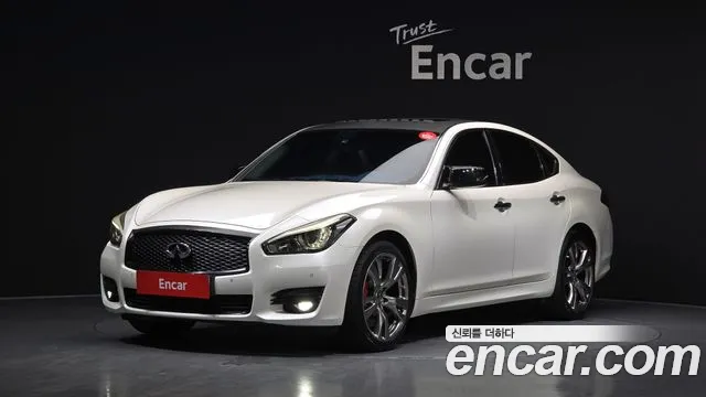 Infiniti Q70 2016 thumb 7