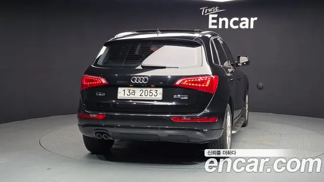 Audi Q5 2012 thumb 4