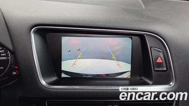 Audi Q5 2012 thumb 11