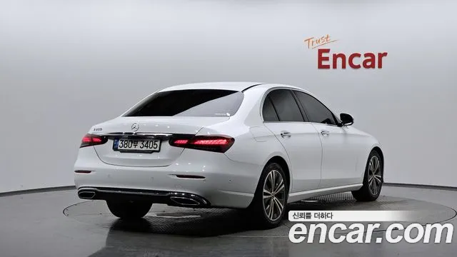 Mercedes-Benz E-Class 2020 thumb 5