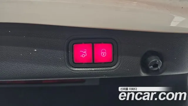 Mercedes-Benz E-Class 2020 thumb 3
