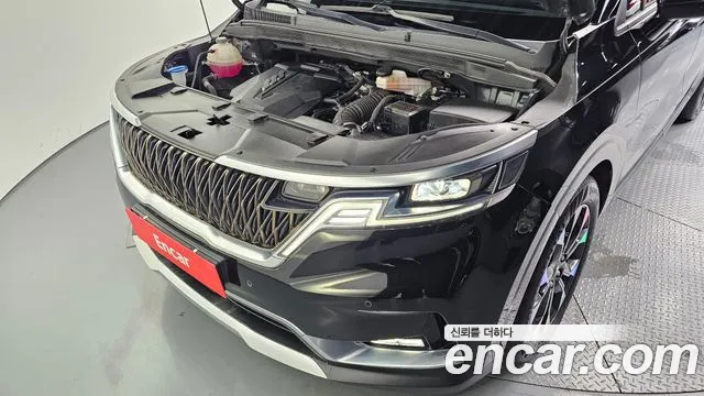 Kia Carnival 2021 thumb 9