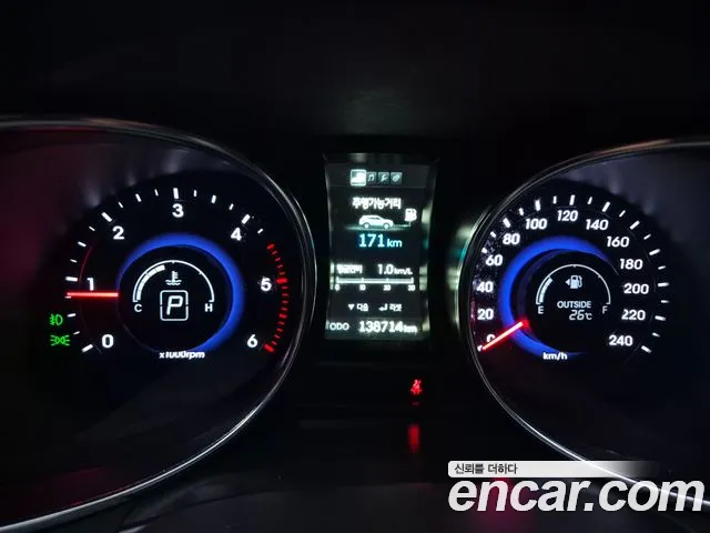 Hyundai Санта Фе 2015 thumb 3