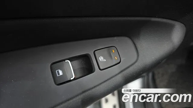 Hyundai Santa Fe 2021 thumb 3