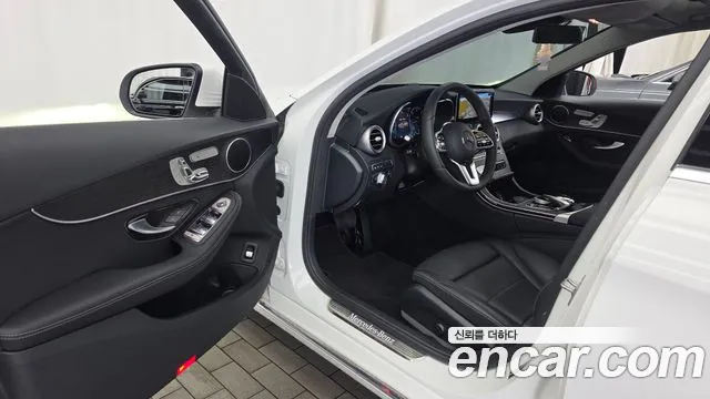 Mercedes-Benz C-Class 2021 thumb 6