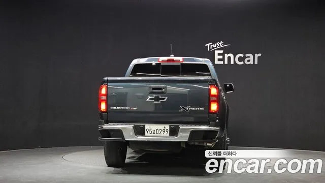 Chevrolet Colorado 2019 thumb 3