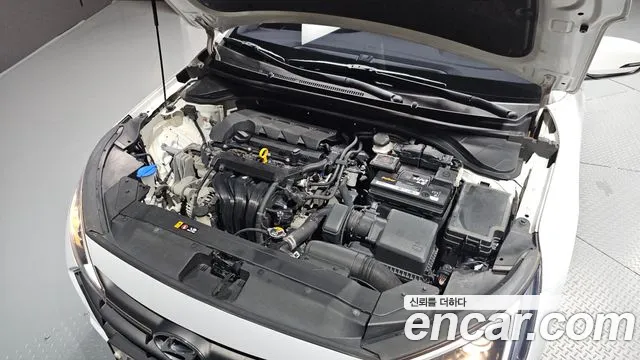 Hyundai Elantra 2018 thumb 9
