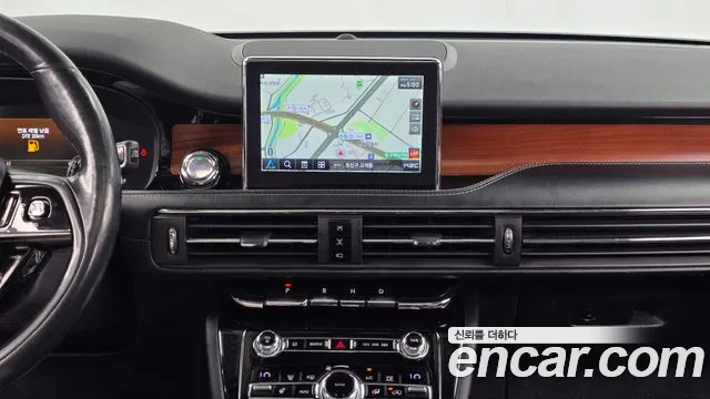 Lincoln Corsair 2020 thumb 11
