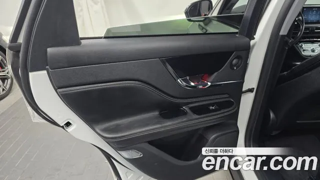 Lincoln Corsair 2020 thumb 4