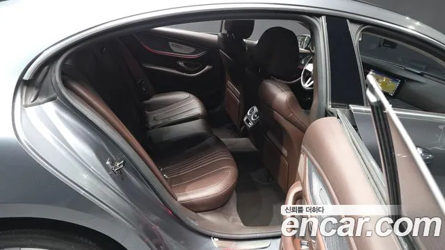 Mercedes-Benz CLS 2019 thumb 2