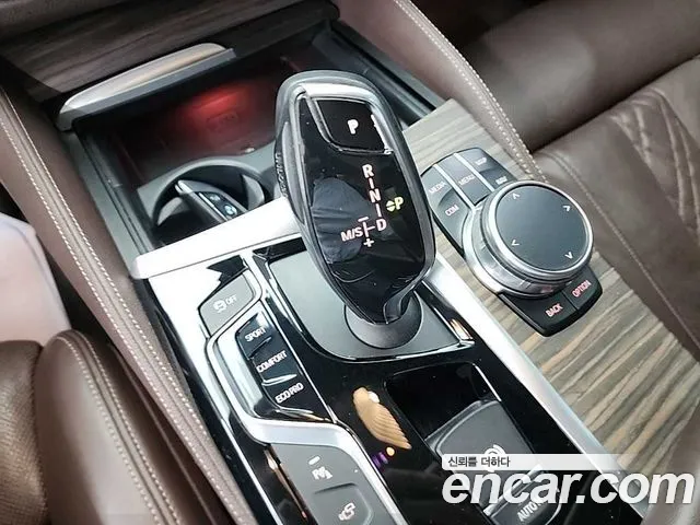 BMW 5 серии 2017 thumb 5