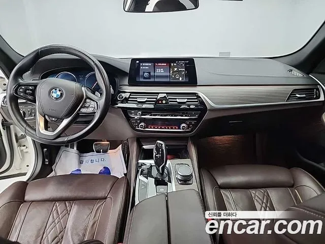 BMW 5 серии 2017 thumb 7