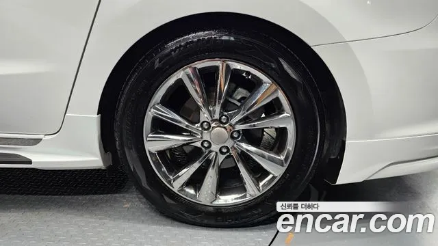 Kia Carnival 2020 thumb 11