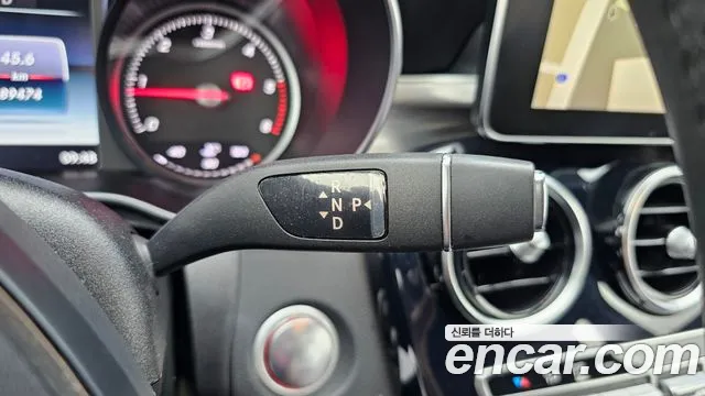 Mercedes-Benz C-Class 2016 thumb 7