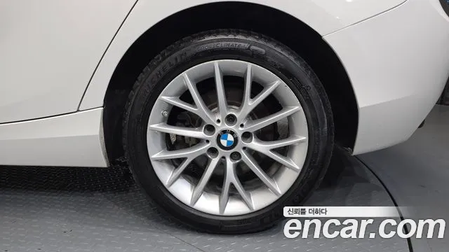 BMW 1 серии 2015 thumb 12
