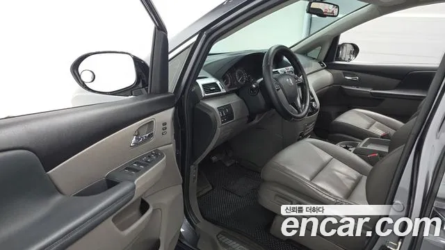 Honda Odyssey 2016 thumb 3