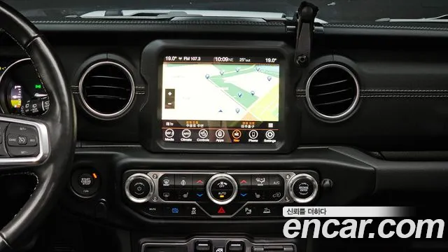 Jeep Wrangler 2022 thumb 9