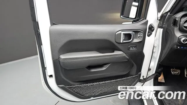 Jeep Wrangler 2022 thumb 11