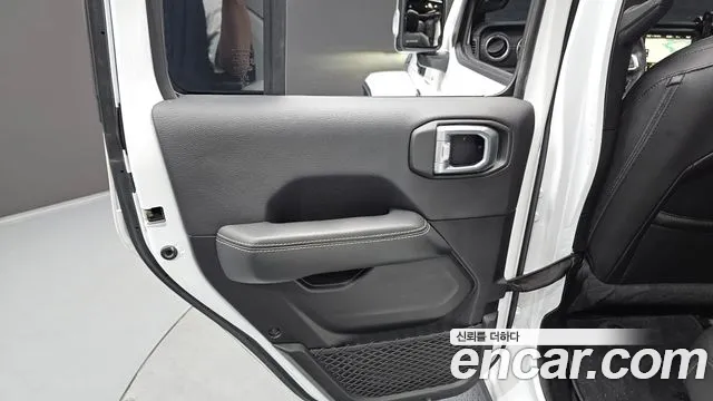 Jeep Wrangler 2022 thumb 2