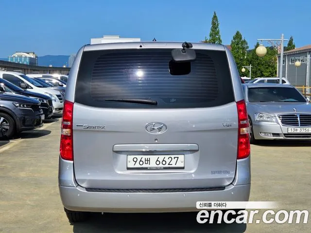 Hyundai Staria 2018 thumb 5