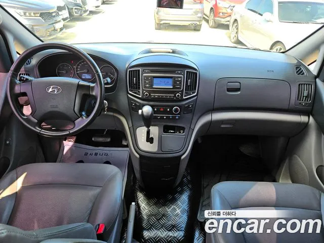 Hyundai Staria 2018 thumb 6