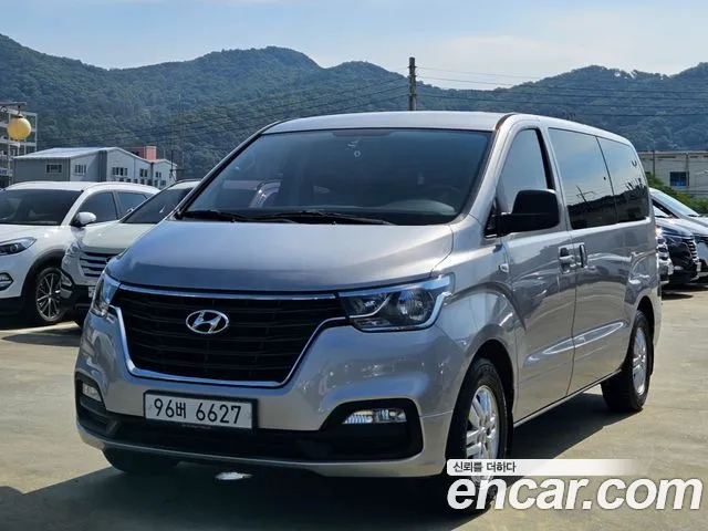 Hyundai Staria 2018 thumb 12