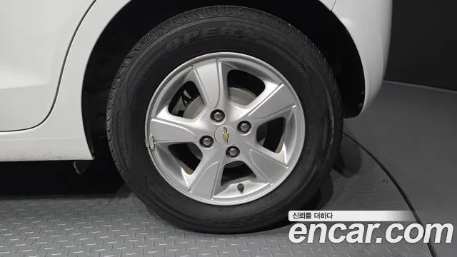 Chevrolet Spark 2018 thumb 12