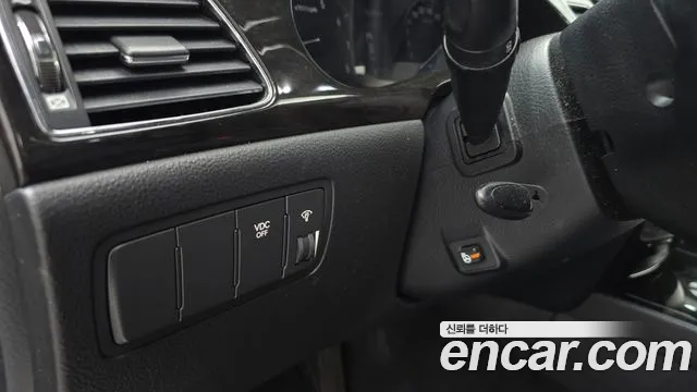 Hyundai Genesis 2011 thumb 10