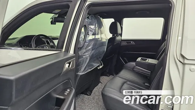KGM Rexton 2019 thumb 8