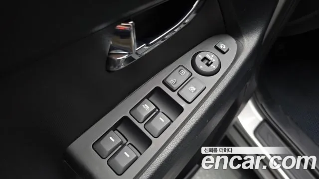 Kia Sportage 2012 thumb 3