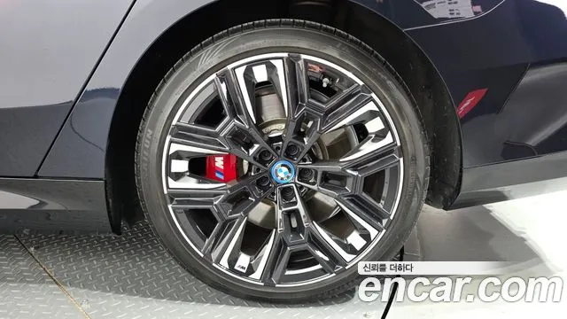 BMW i5 2023 thumb 5