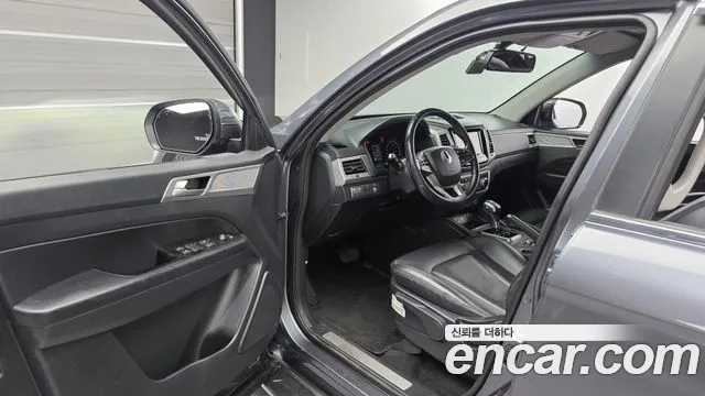 KGM Rexton 2019 thumb 9
