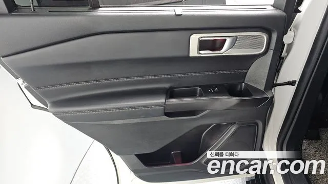 Ford Explorer 2020 thumb 11