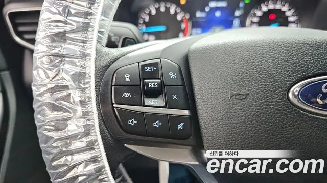 Ford Explorer 2020 thumb 12
