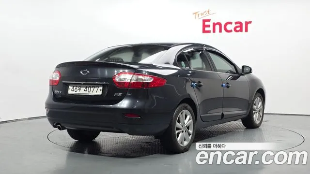 Renault SM3 2013 thumb 10