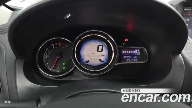 Renault SM3 2013 thumb 4
