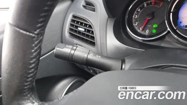 Renault SM3 2013 thumb 9