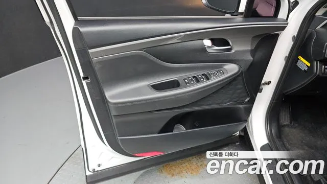 Hyundai Santa Fe 2018 thumb 9