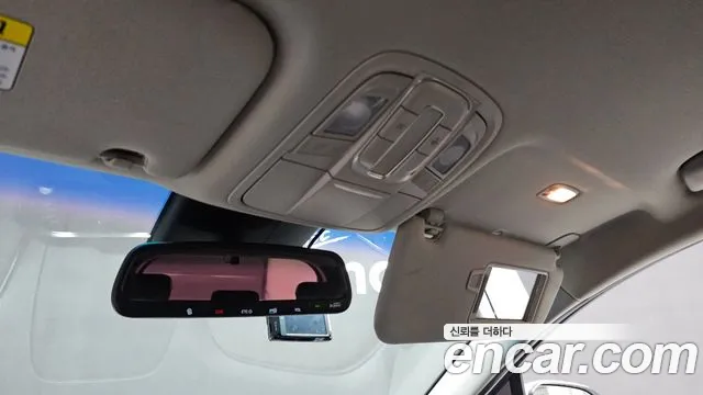 Hyundai Santa Fe 2018 thumb 8