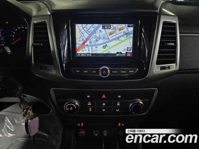 KGM Rexton 2018 thumb 7