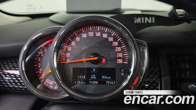 Mini Cooper S 2019 thumb 6