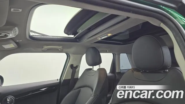 Mini Cooper S 2019 thumb 2