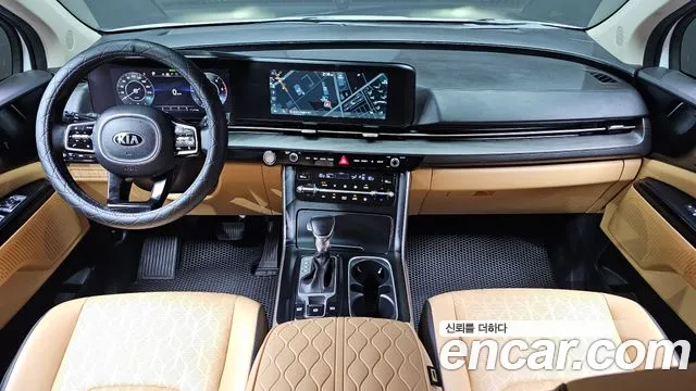 Kia Carnival 2021 thumb 4